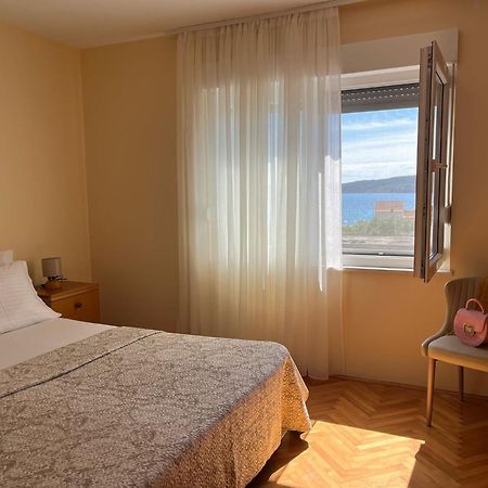 Apartments Zulim Трогир Екстериор снимка