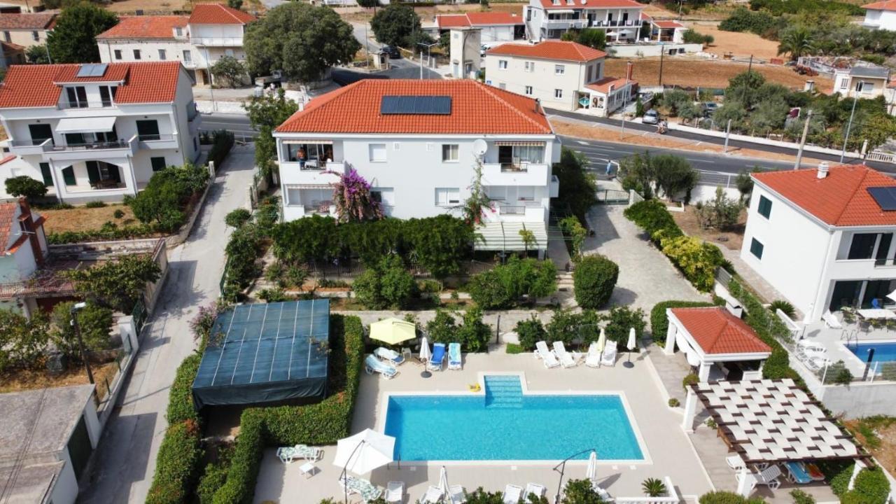 Apartments Zulim Трогир Екстериор снимка