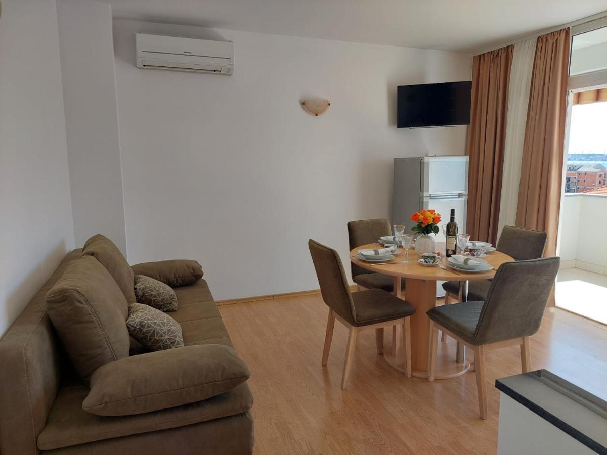 Apartments Zulim Трогир Екстериор снимка
