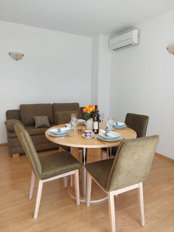 Apartments Zulim Трогир Екстериор снимка