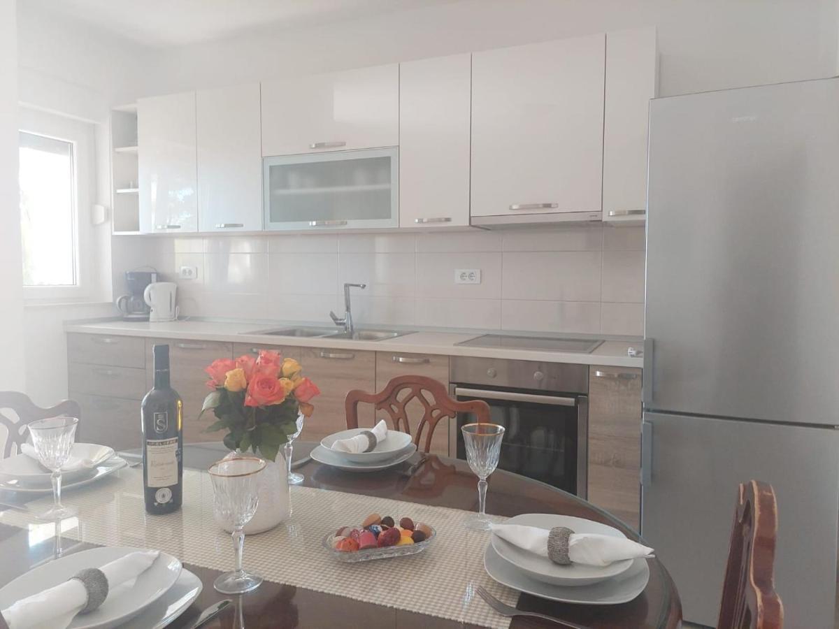 Apartments Zulim Трогир Екстериор снимка