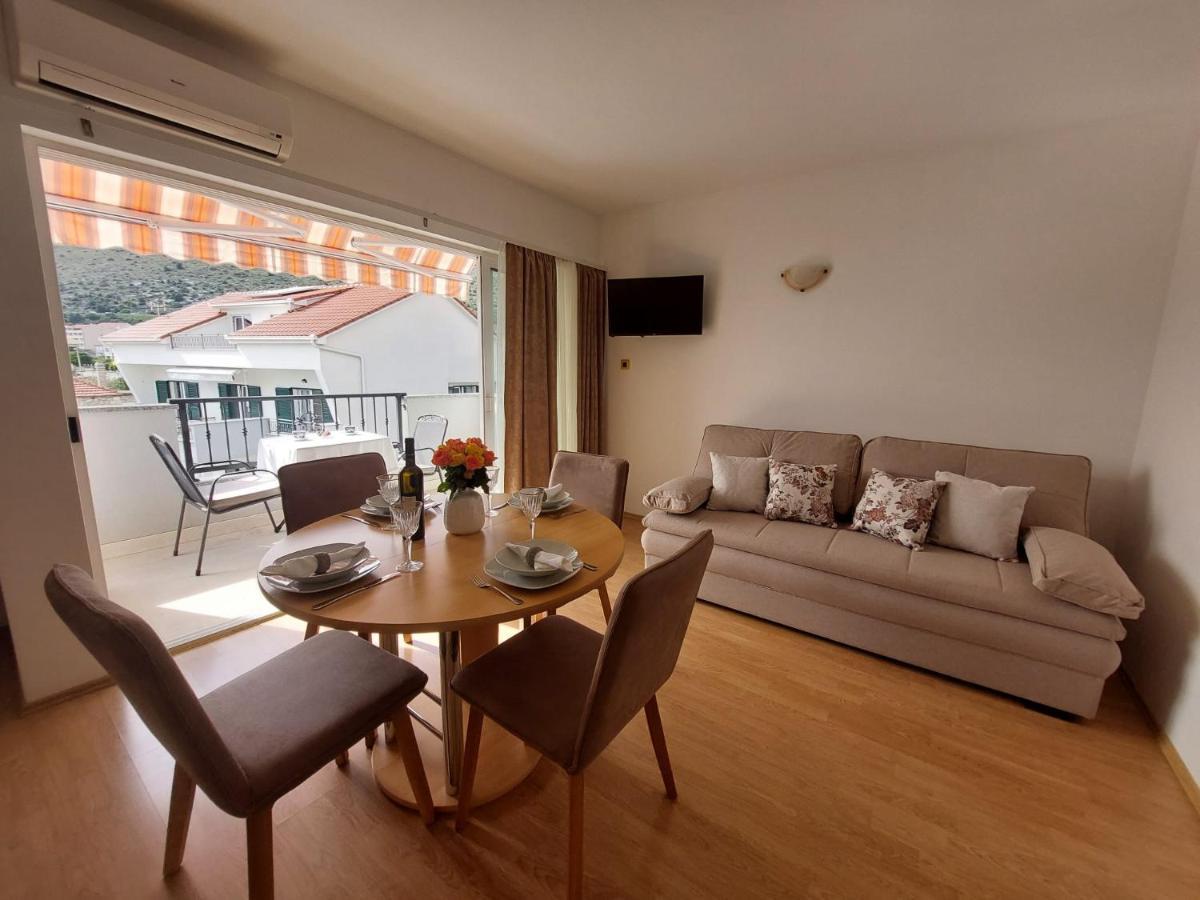 Apartments Zulim Трогир Екстериор снимка