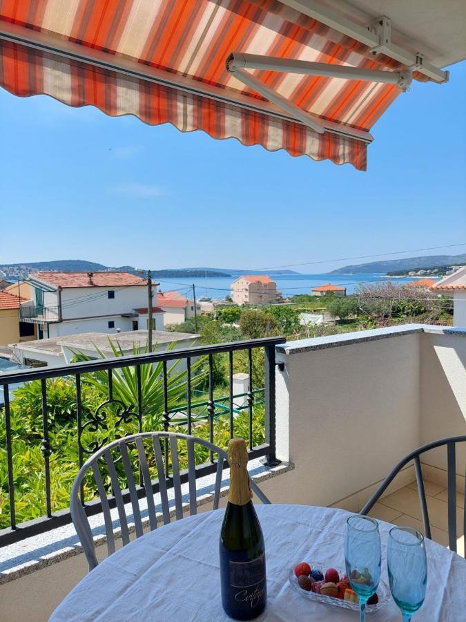 Apartments Zulim Трогир Екстериор снимка