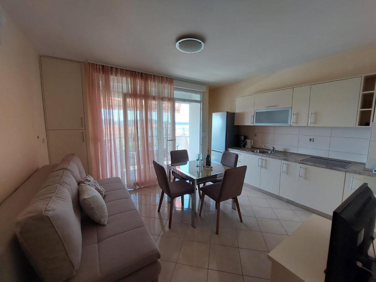 Apartments Zulim Трогир Екстериор снимка