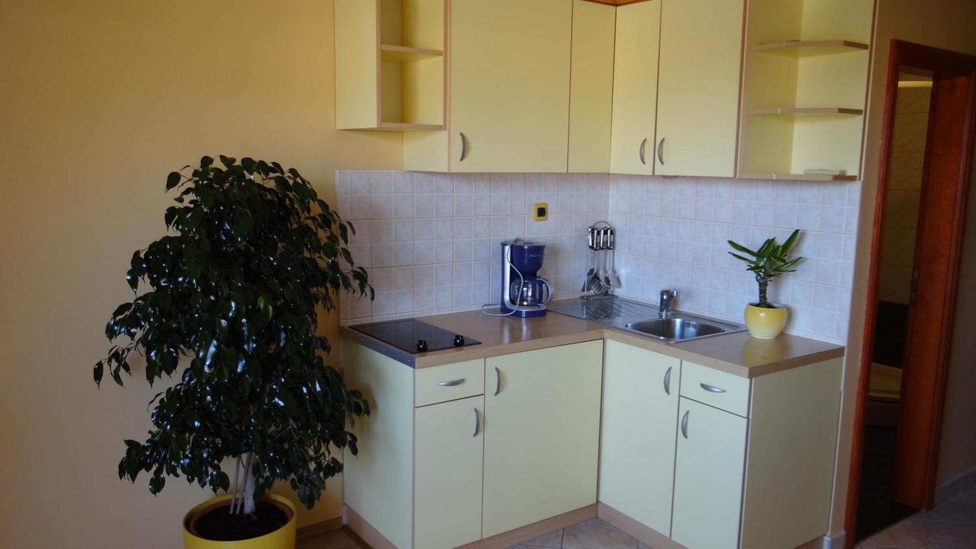 Apartments Zulim Трогир Стая снимка
