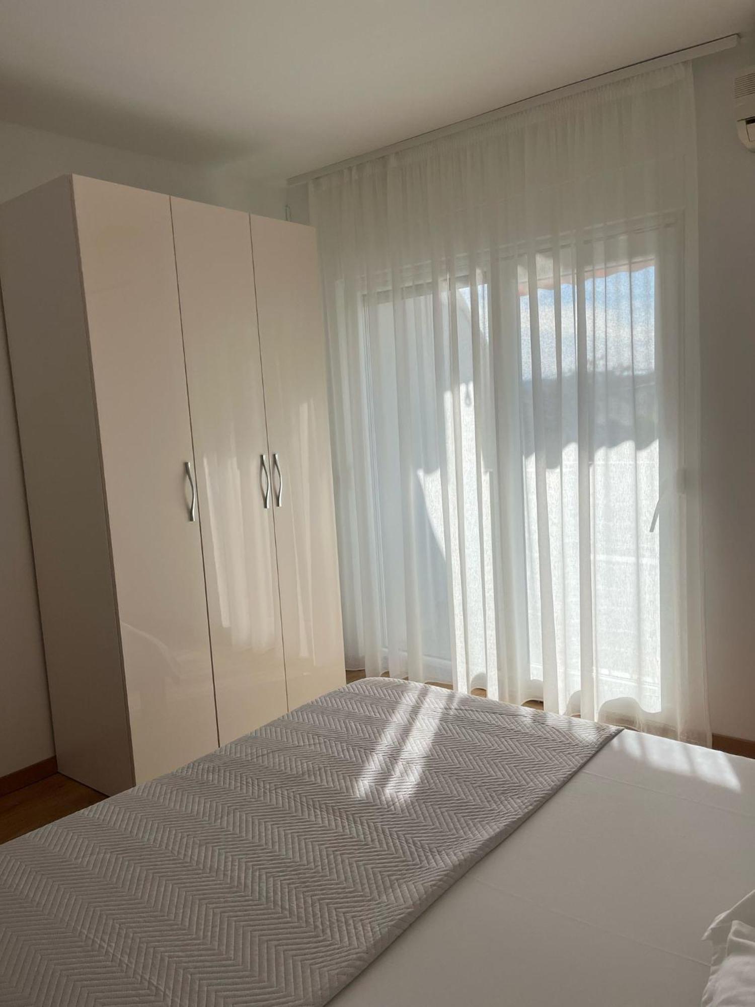Apartments Zulim Трогир Екстериор снимка
