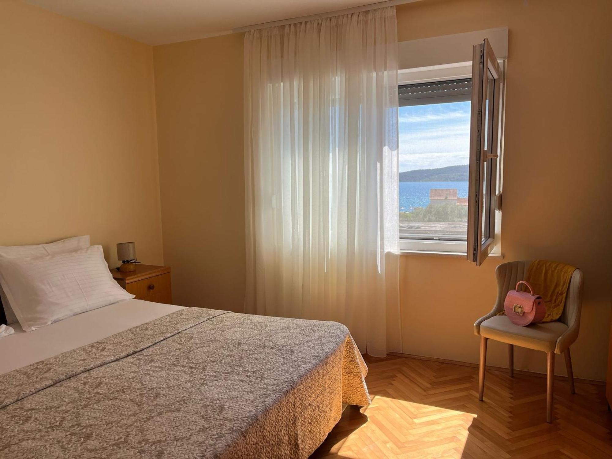 Apartments Zulim Трогир Екстериор снимка
