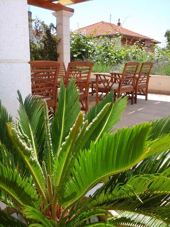 Apartments Zulim Трогир Екстериор снимка